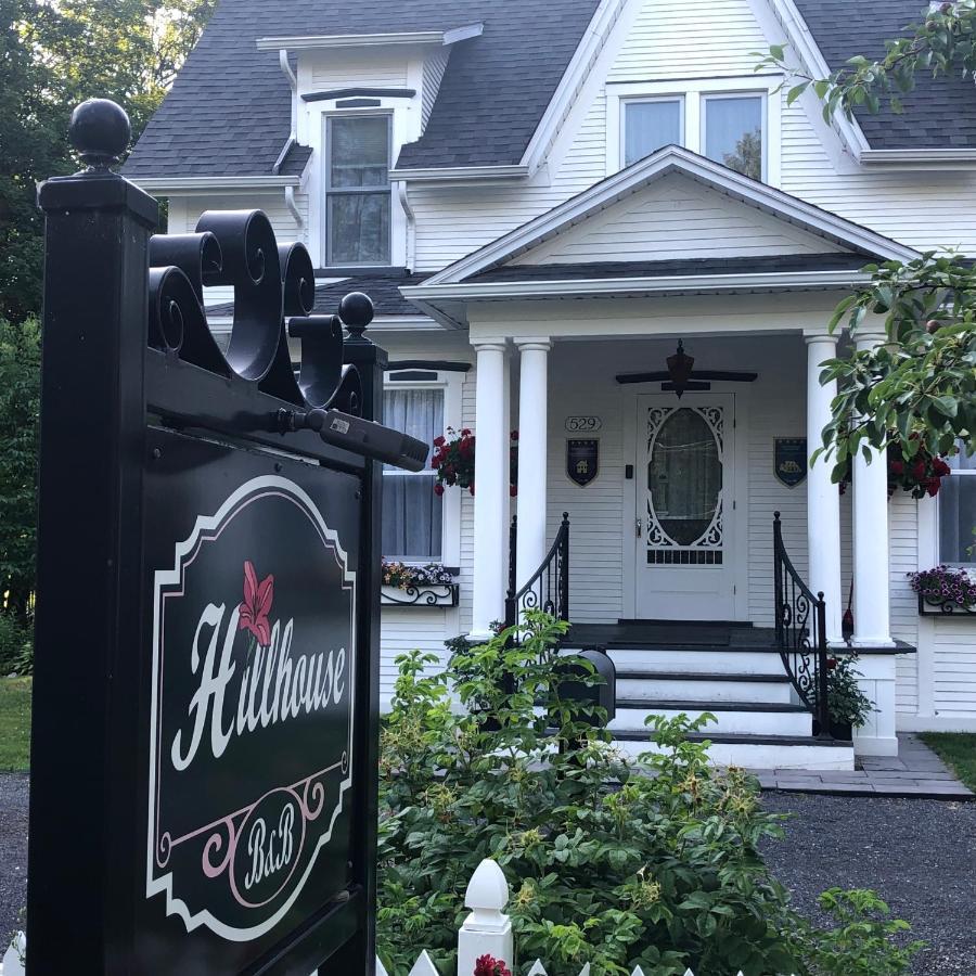B&B Hillhouse Lac-Brome Bagian luar foto