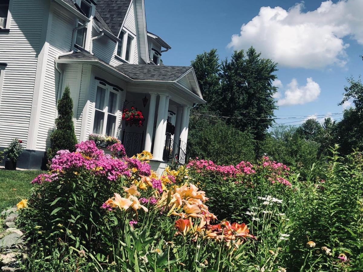 B&B Hillhouse Lac-Brome Bagian luar foto