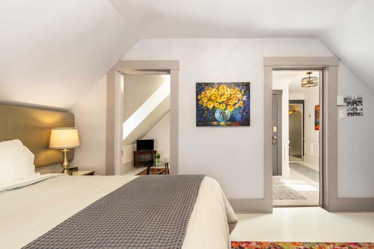 B&B Hillhouse Lac-Brome Bagian luar foto