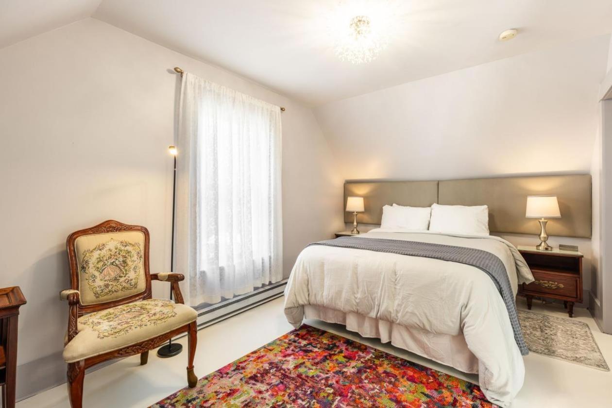 B&B Hillhouse Lac-Brome Bagian luar foto